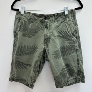 Old Navy Men’s Size 29” Green Men's Chino Shorts with Tropical Print